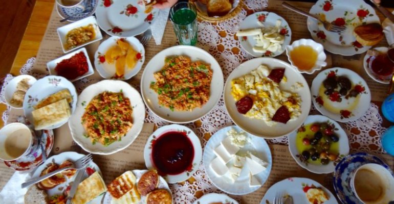 What to Eat in Turkey: A Foodie’s Guide to Turkish Cuisine