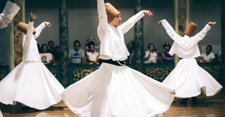 Turkish Culture 101: Traditions, Hospitality, and Everyday Life